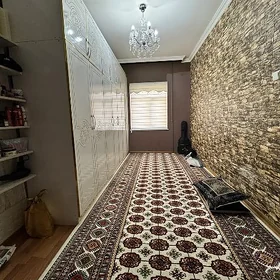 Mir3 5/3 etajy  4komnat