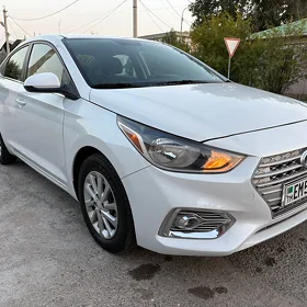 Hyundai Accent 2021