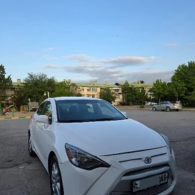 Toyota Yaris 2017