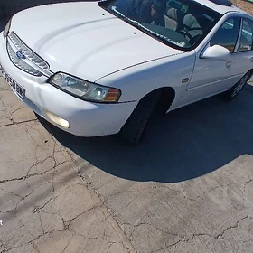 Nissan Altima 2001