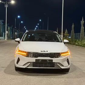 Kia K5 2023