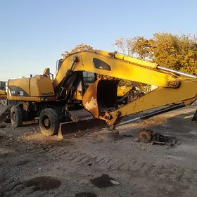Caterpillar 320 Series 2012
