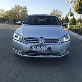 Volkswagen Passat 2011
