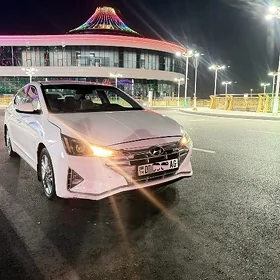 Hyundai Elantra 2020