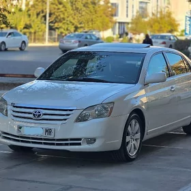 Toyota Avalon 2005