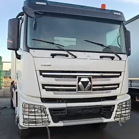 XCMG 500 2025