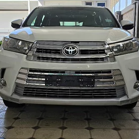 Toyota Highlander 2016
