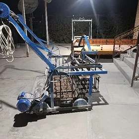 Beton kerpiç stanok