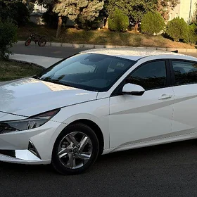 Hyundai Elantra 2021