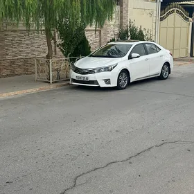 Toyota Corolla 2015