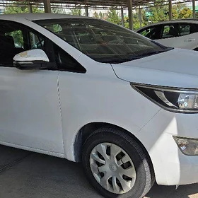 Toyota Innova 2021