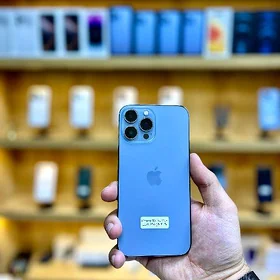 Phone 13 Pro Max 256 gb 🔋81