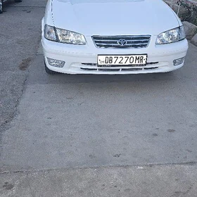 Toyota Camry 2000