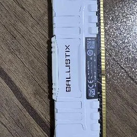 ram 8gb 3200 Crucial ballistix