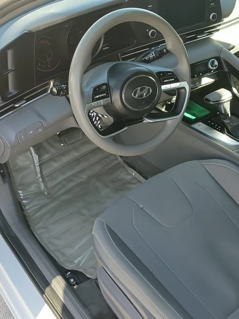 Hyundai Elantra 2021 - 1