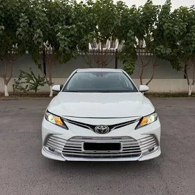 Toyota Camry 2020