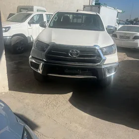 Toyota Hilux 2026