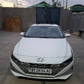 Hyundai Elantra 2021