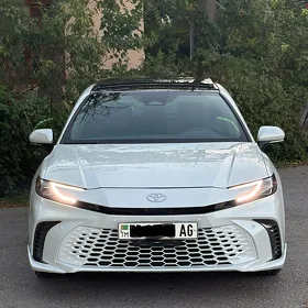 Toyota Camry 2024