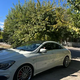 Mercedes-Benz CLA 2015