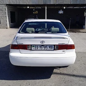 Toyota Camry 2000