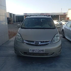 Toyota Sienna 2008