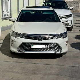 Toyota Camry 2017