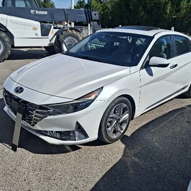 Hyundai Elantra 2022