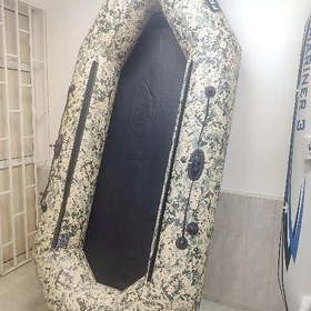 Лодка Фрегат.