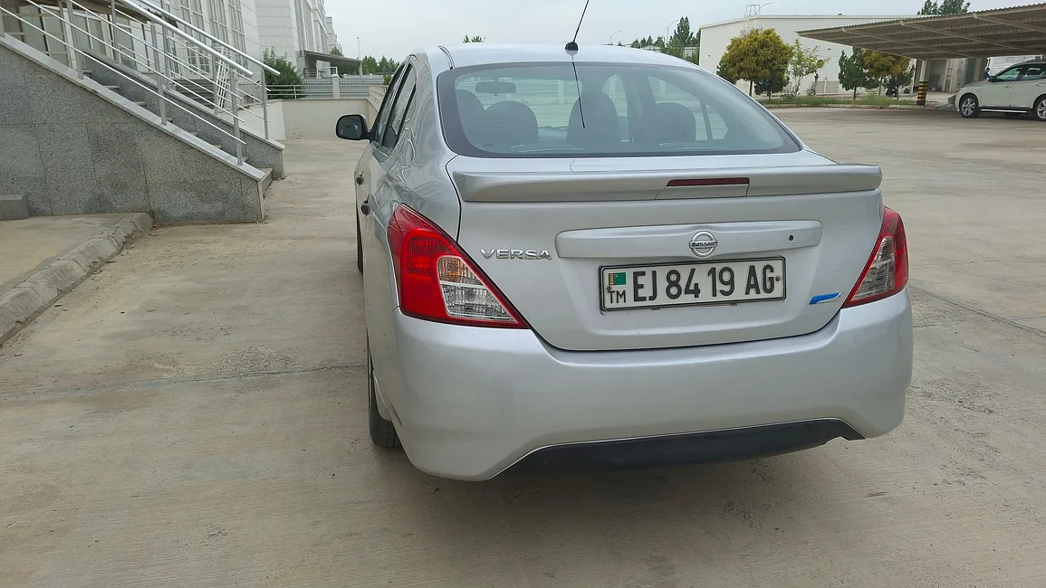 Nissan Versa 2014 - 1