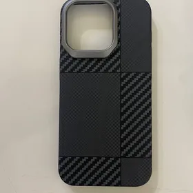 iPhone 15 cehol