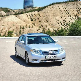 Toyota Avalon 2010