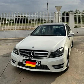 Mercedes-Benz C350 2012