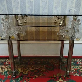 Подставка под телевизорник