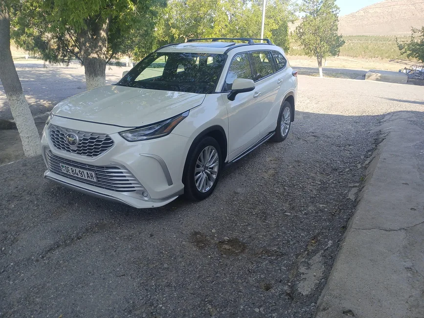 Toyota Highlander 2021 - 1