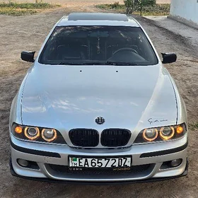BMW E39 2001