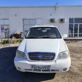 Kia Sedona 2003