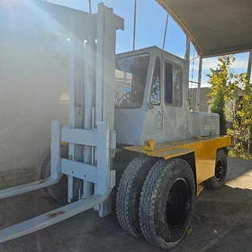 Kara Forklift 1996
