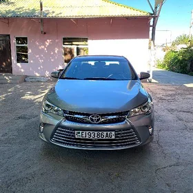 Toyota Camry 2017