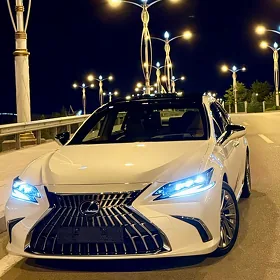 Lexus ES 350 2025