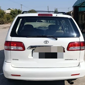 Toyota Sienna 2001