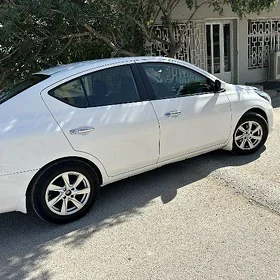 Nissan Versa 2014