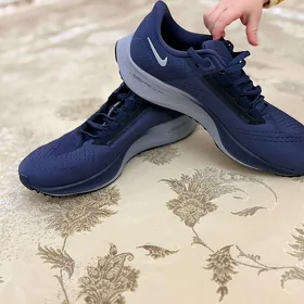 Nike кроссовка