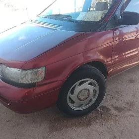 Mitsubishi Chariot 1996