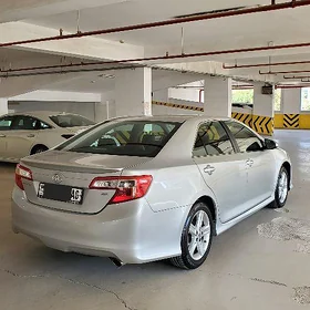Toyota Camry 2014