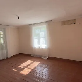 2 nji etaz 2 komnat kerpiçka