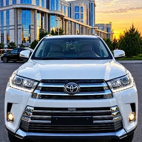 Toyota Highlander 2019