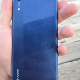 honor 8a