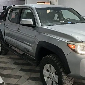 Toyota Tacoma 2018