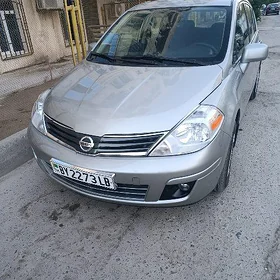 Nissan Versa 2010